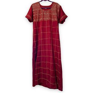 Handmade Saree Tunic Dress Made in India Burgundy and Gold